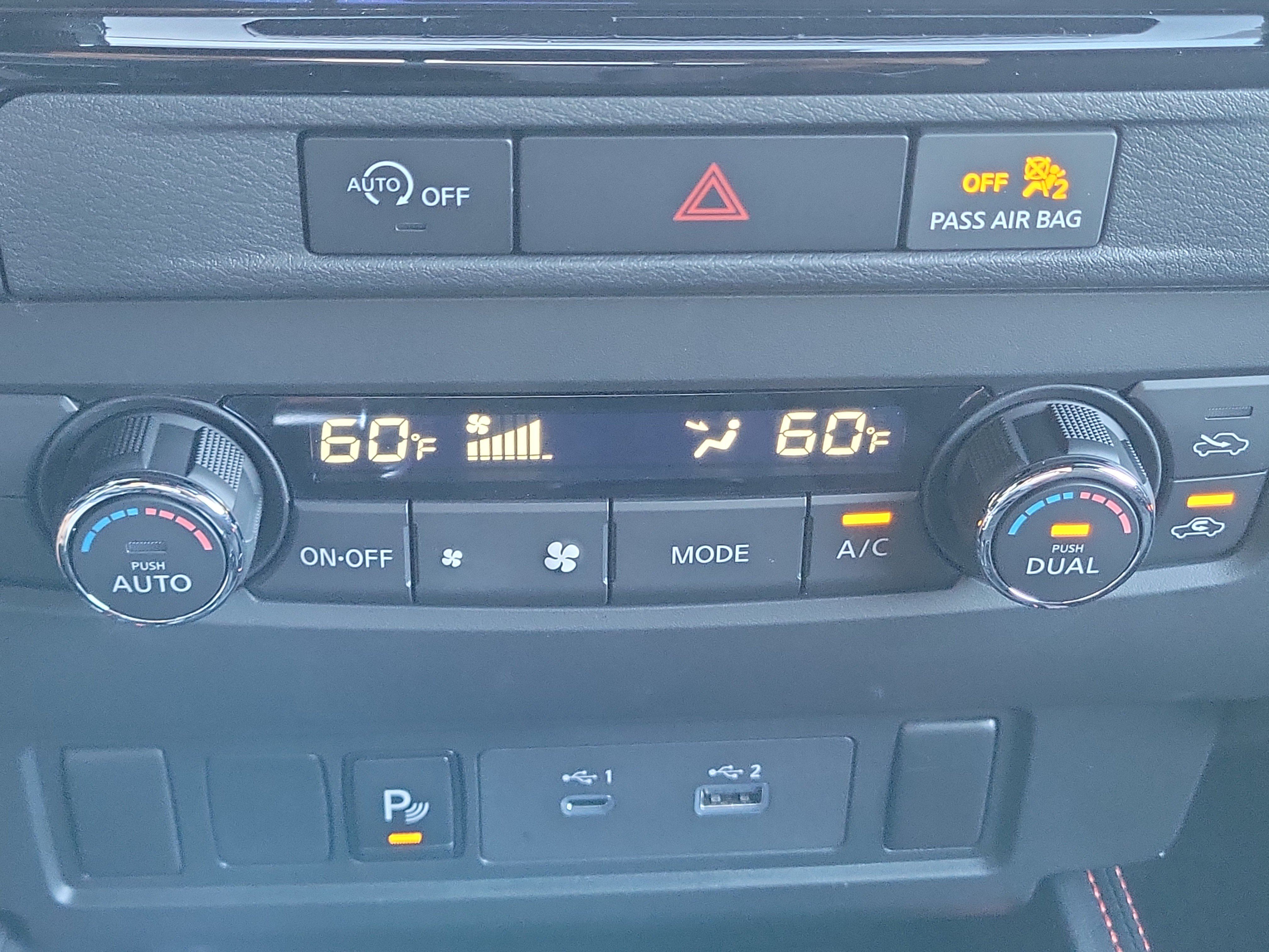 Used 2024 Nissan Frontier PRO-4X w/ Technology Package AWD/4WD image 24