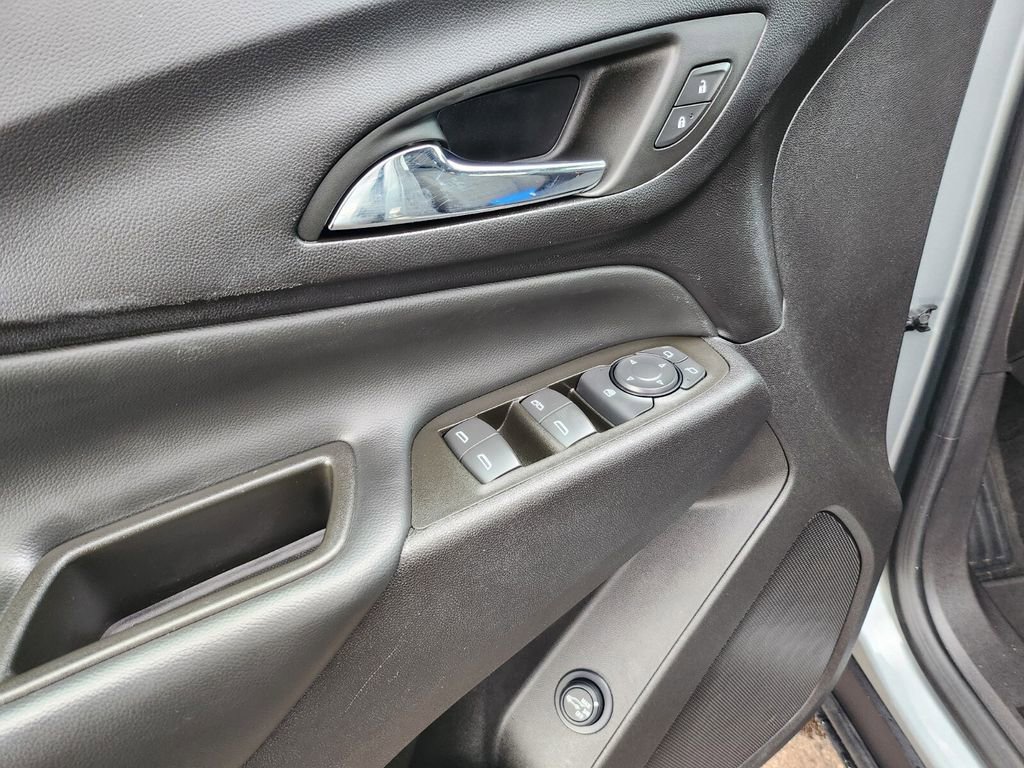 Used 2024 Chevrolet Equinox LT image 29