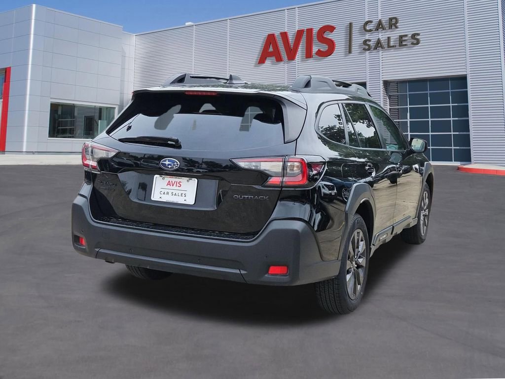 Used 2025 Subaru Outback Onyx Edition AWD/4WD image 6