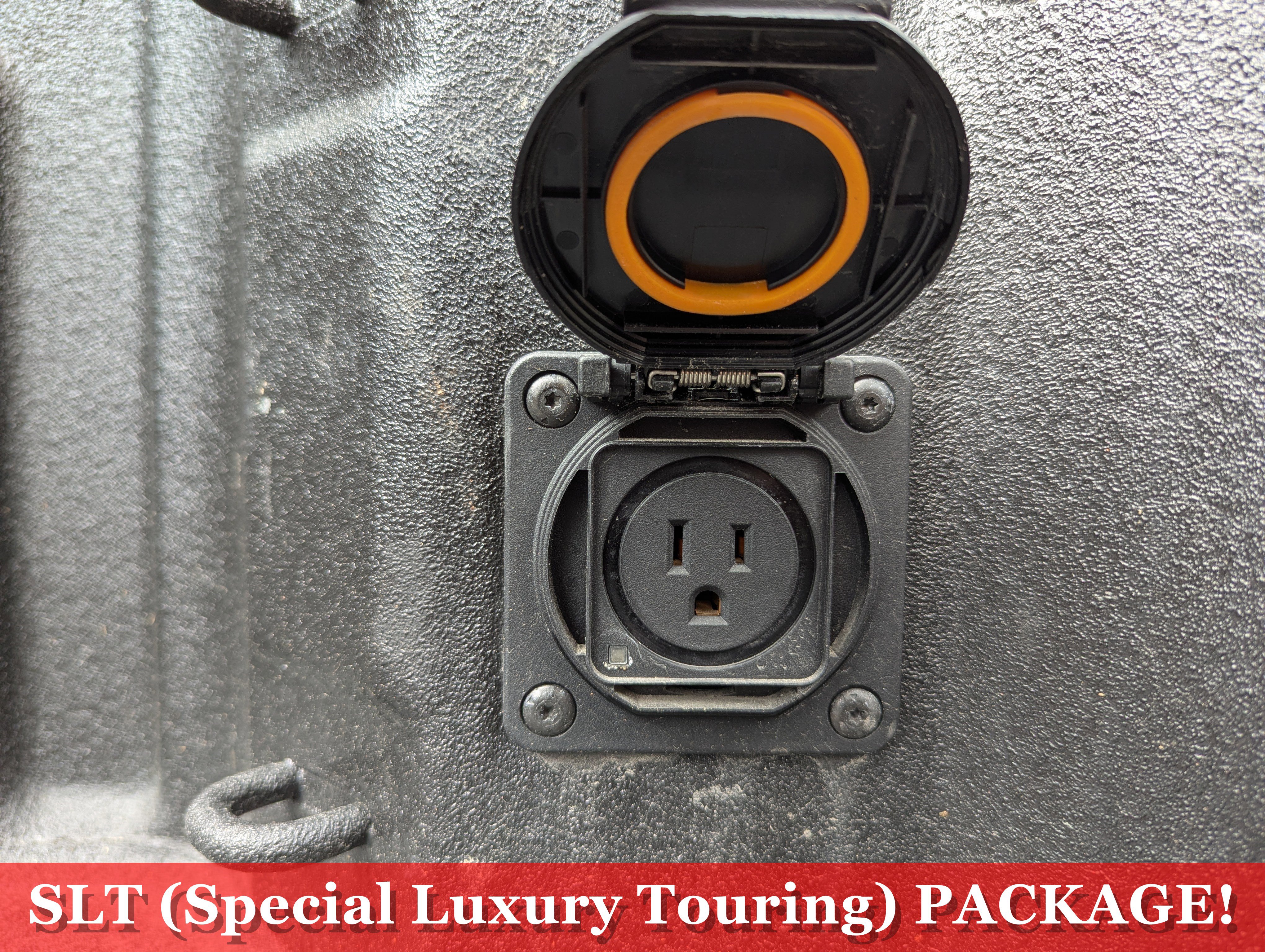 Used 2021 GMC Sierra 1500 SLT w/ X31 Off-Road Package image 31