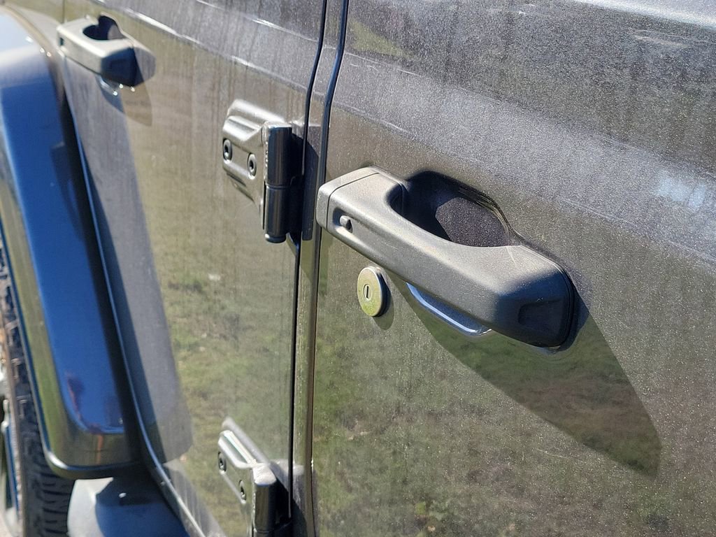 Used 2021 Jeep Wrangler Unlimited Sahara image 14