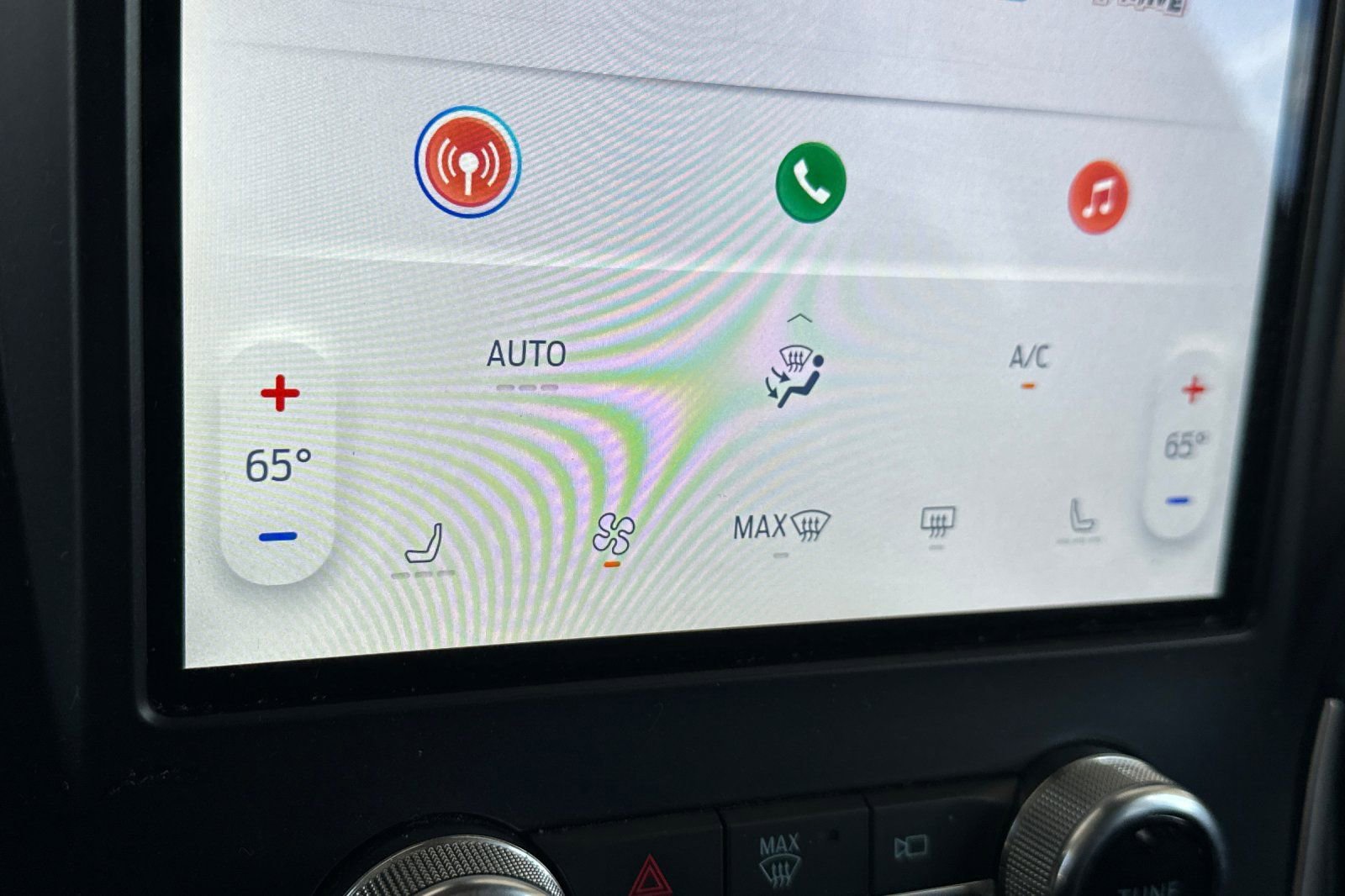 Used 2024 Ford Edge SEL image 28