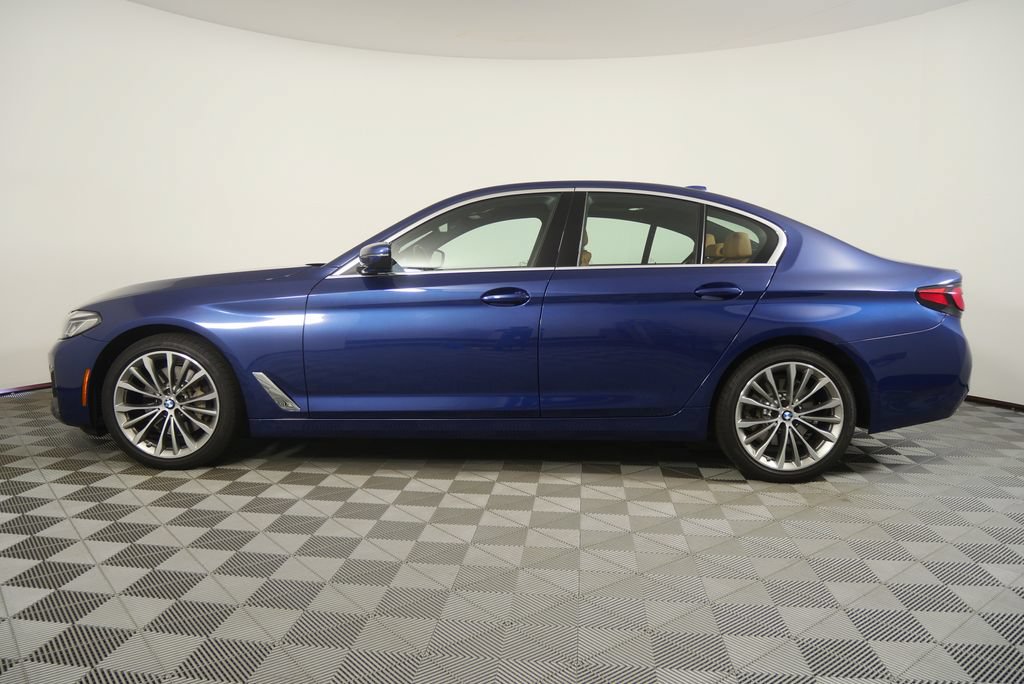 Certified 2023 BMW 530i xDrive w/ Premium Package AWD/4WD image 6