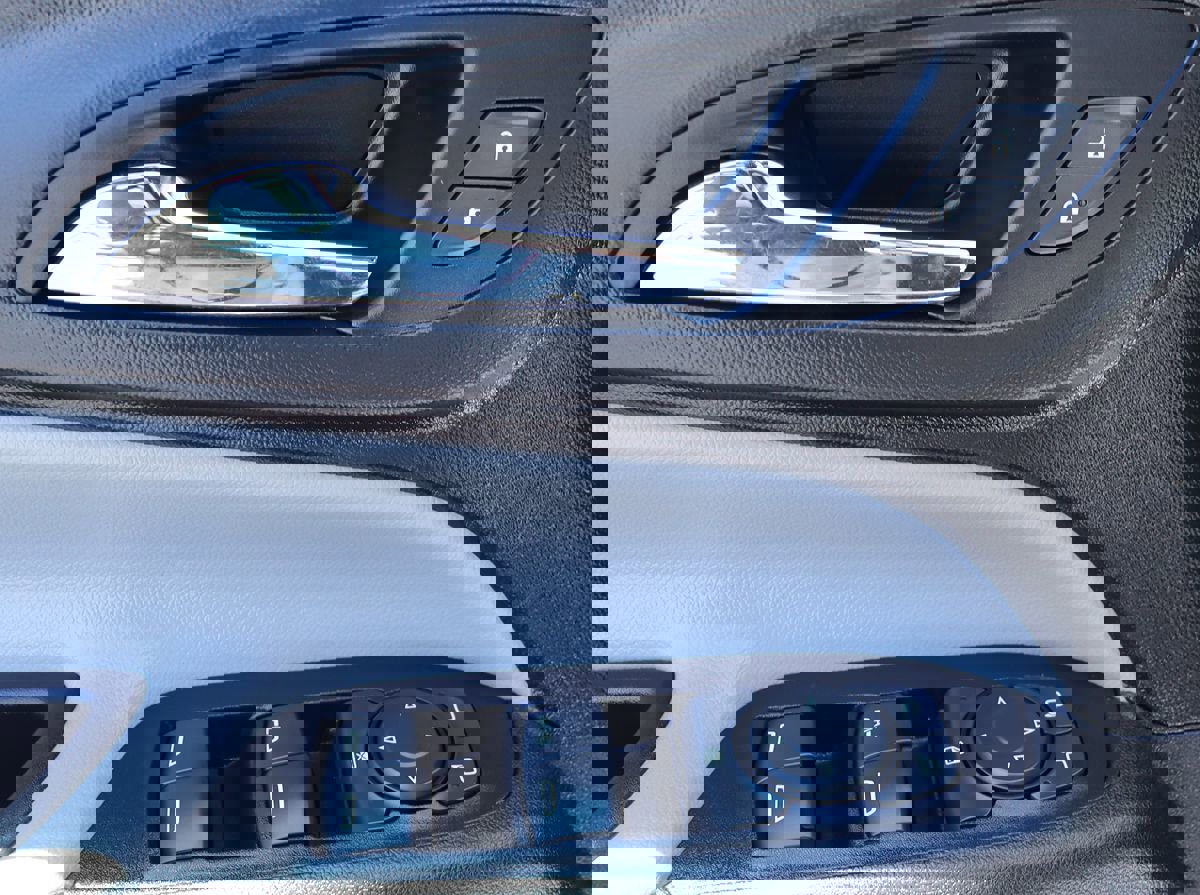 Used 2022 Chevrolet Equinox LT image 37