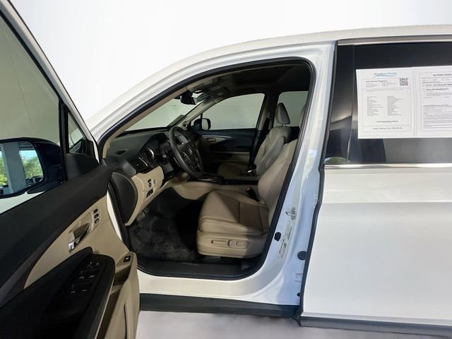 Used 2023 Honda Ridgeline RTL-E image 10
