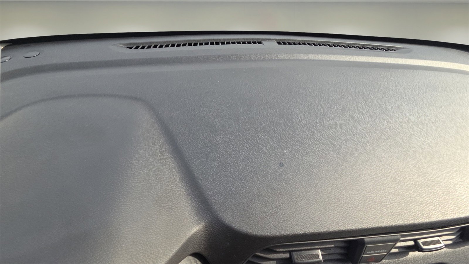 Used 2025 Nissan Versa S w/ S Plus Package image 9