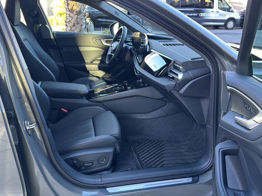 Used 2025 Audi A5 2.0T Premium Plus w/ Premium Plus image 14