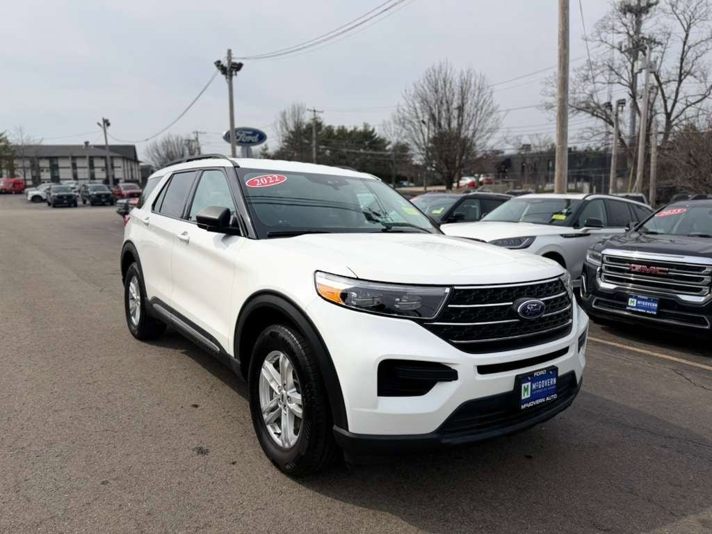 Used 2022 Ford Explorer XLT AWD/4WD image 9