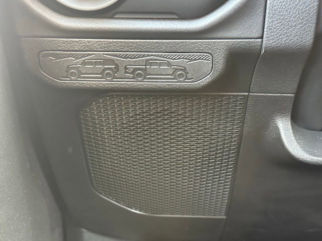 Used 2025 Jeep Gladiator Rubicon w/ Safety Group image 19