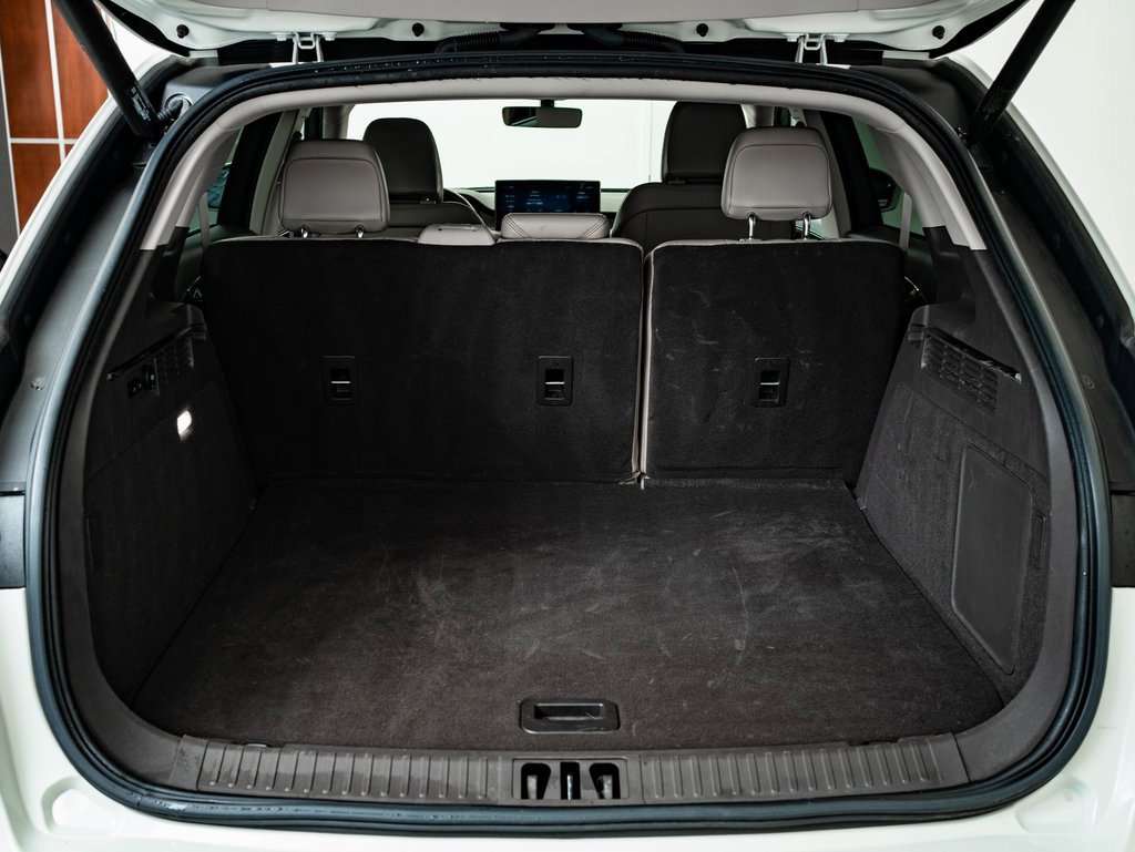 Used 2021 Lincoln Nautilus FWD w/ Equipment Group 101A image 19