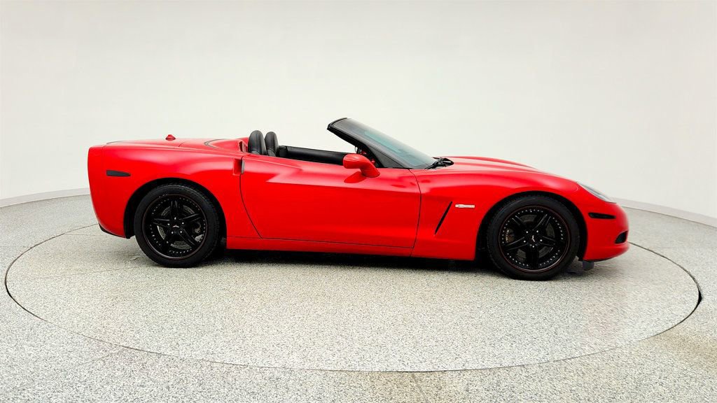 Used 2005 Chevrolet Corvette Convertible w/ Preferred Equipment Group RWD image 4