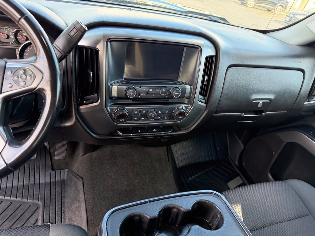 Used 2018 Chevrolet Silverado 1500 LT w/ All Star Edition AWD/4WD image 21