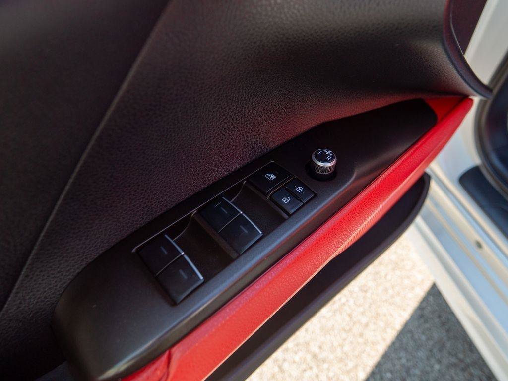 Used 2022 Toyota Camry XSE FWD image 16