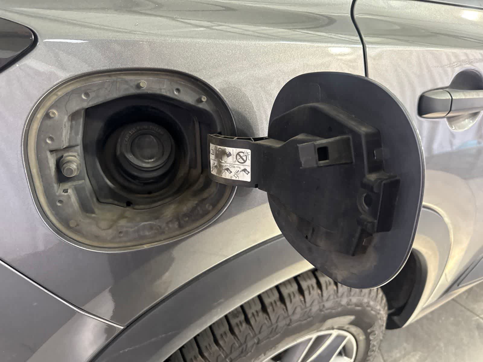 Used 2021 Nissan Rogue S AWD/4WD image 10