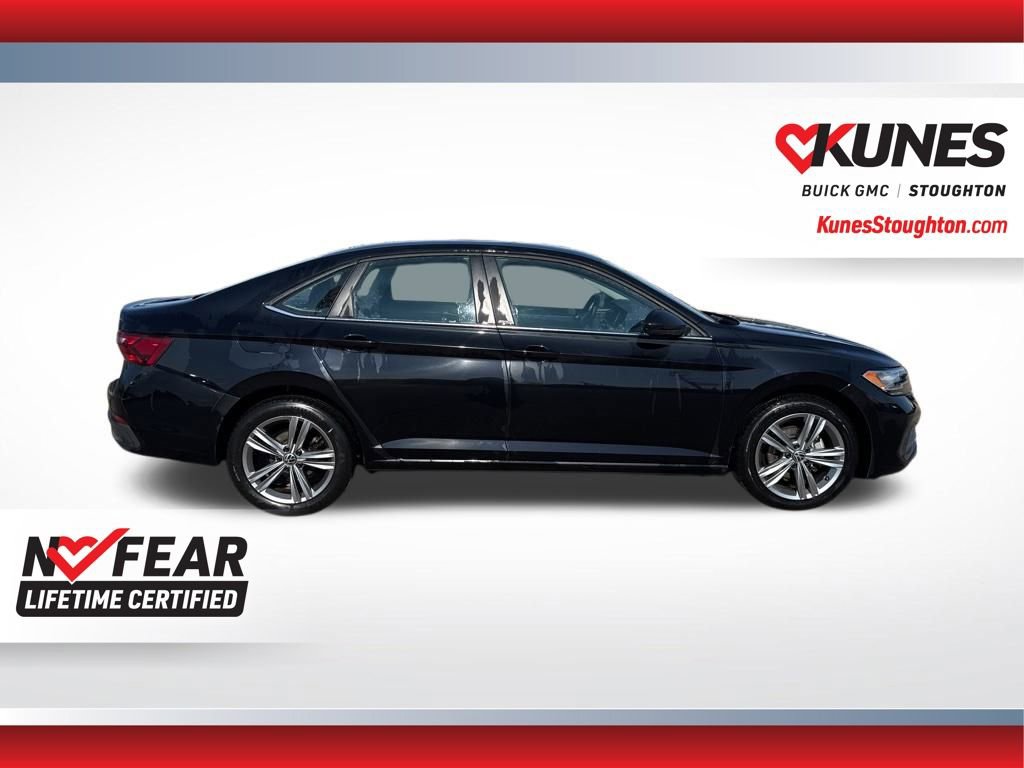 Used 2024 Volkswagen Jetta SE image 12