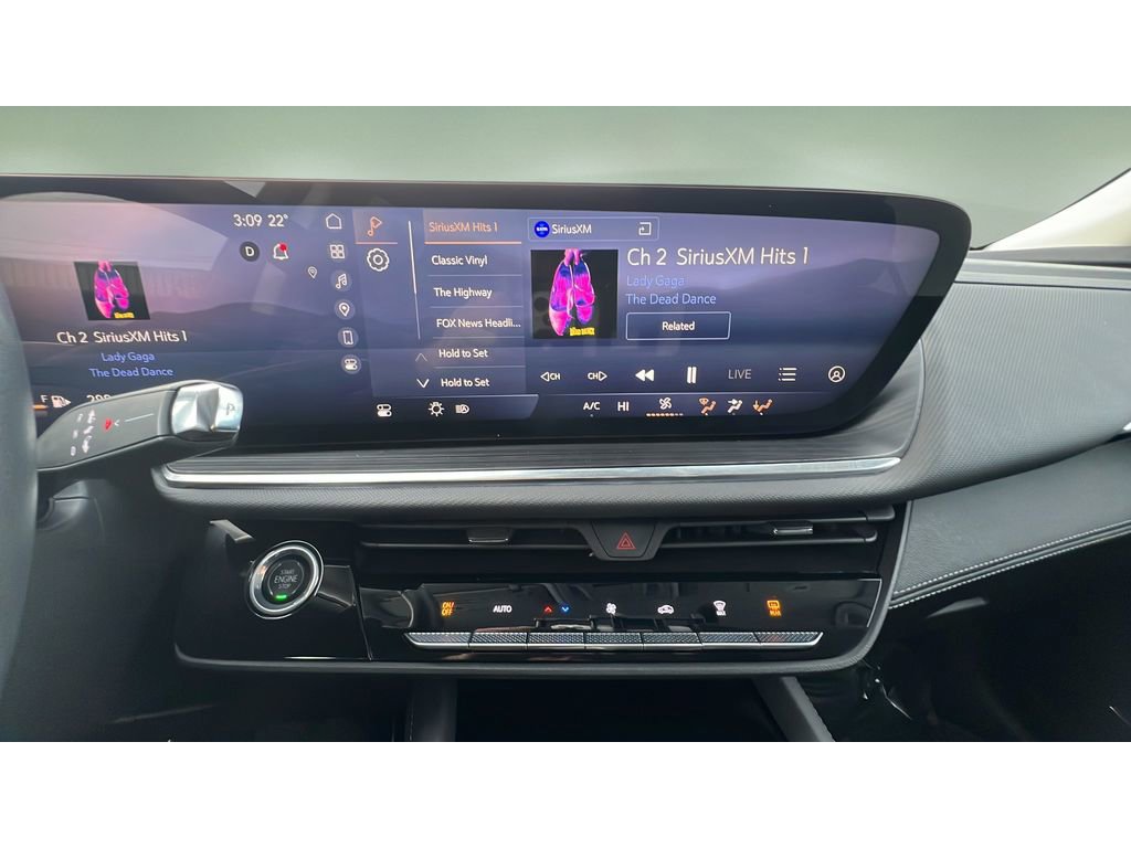 Certified 2025 Buick Envision Preferred image 17