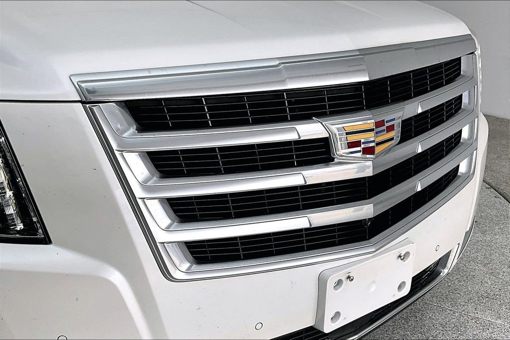 Used 2016 Cadillac Escalade Premium image 38