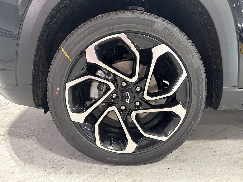 New 2026 Chevrolet Trax RS w/ Sunroof Package FWD image 46