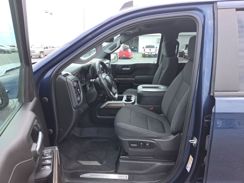 Used 2021 Chevrolet Silverado 1500 RST w/ Z71 Off-Road Package AWD/4WD image 11