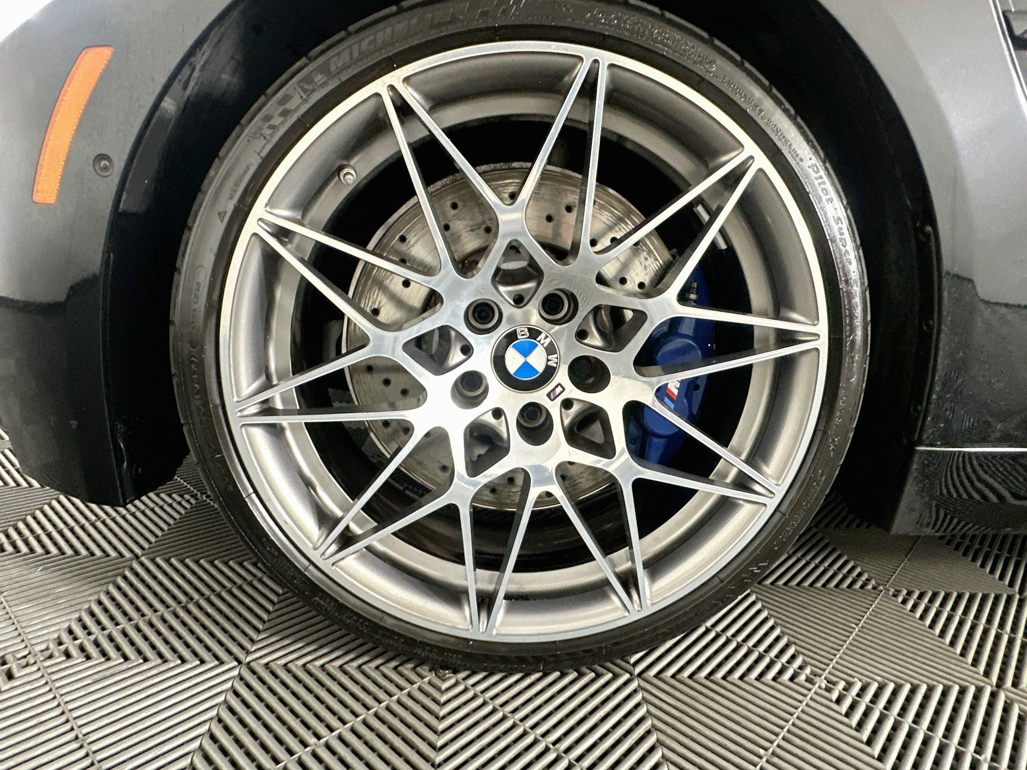 Used 2017 BMW M4 Convertible RWD image 34