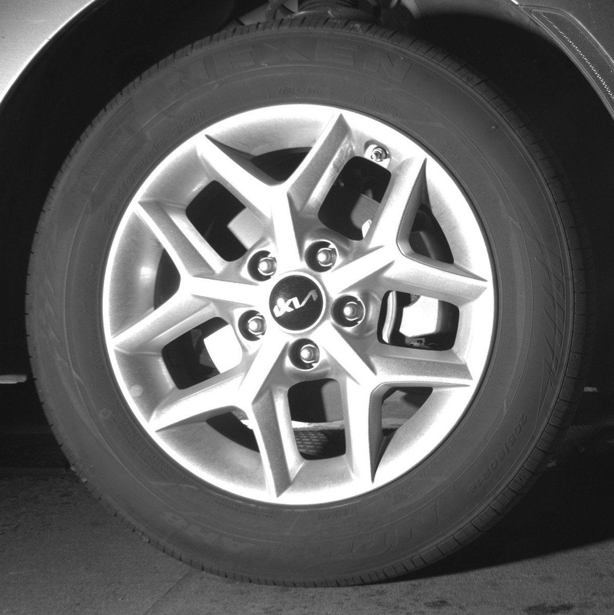 Used 2025 Kia Soul LX w/ LX Technology Package FWD image 13