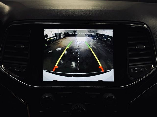 Certified 2022 Jeep Grand Cherokee Limited image 37