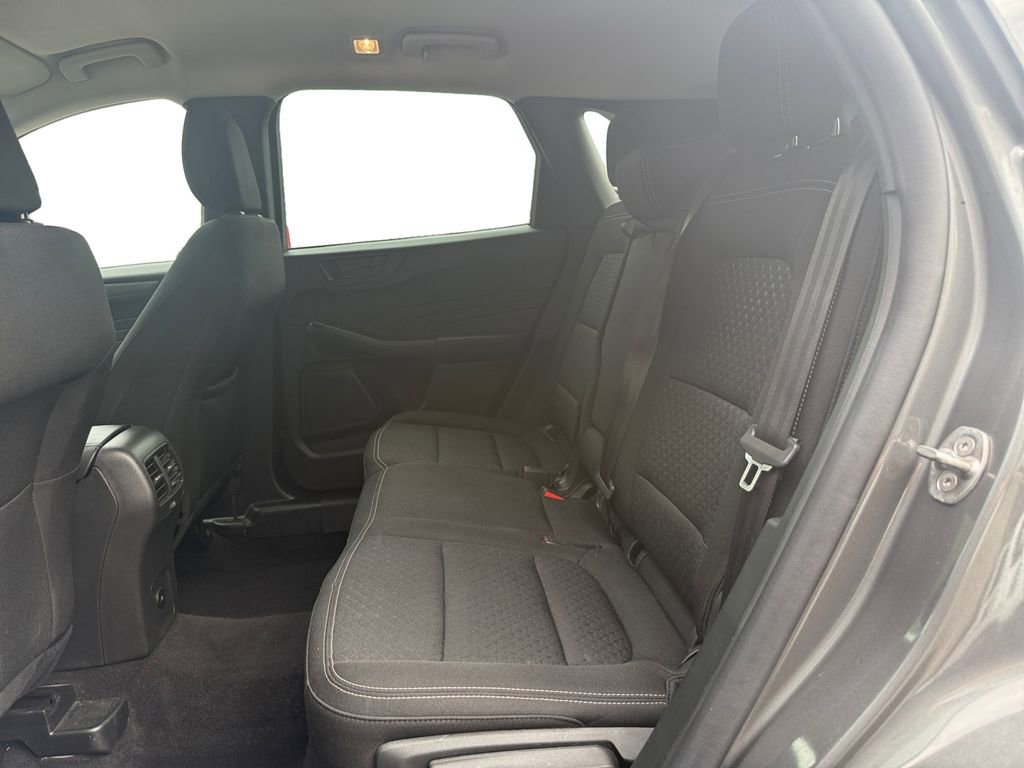 Used 2025 Ford Escape Active FWD image 13