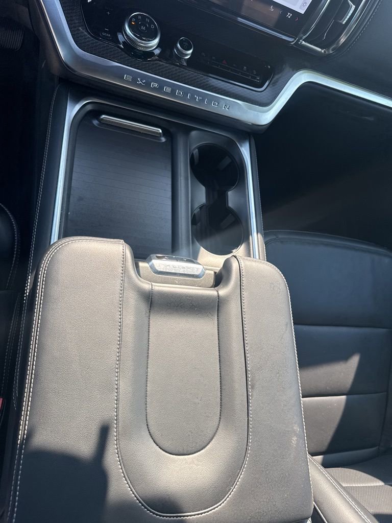 Used 2025 Ford Expedition Platinum w/ Stealth Performance Package image 24