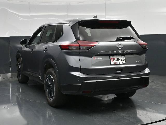 Used 2025 Nissan Rogue SV AWD/4WD image 11