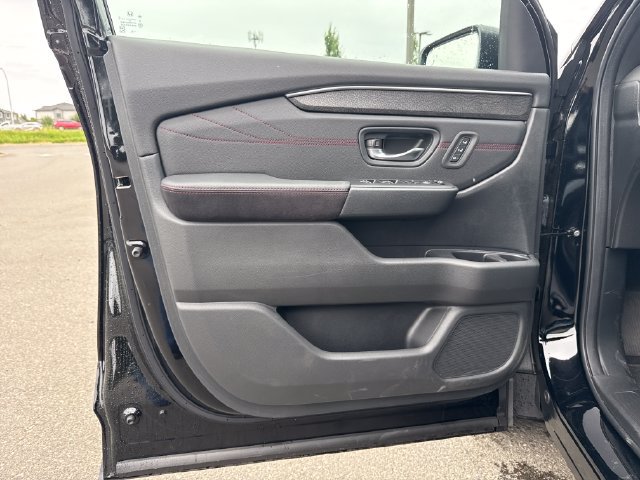 Used 2026 Honda Pilot Black Edition image 18