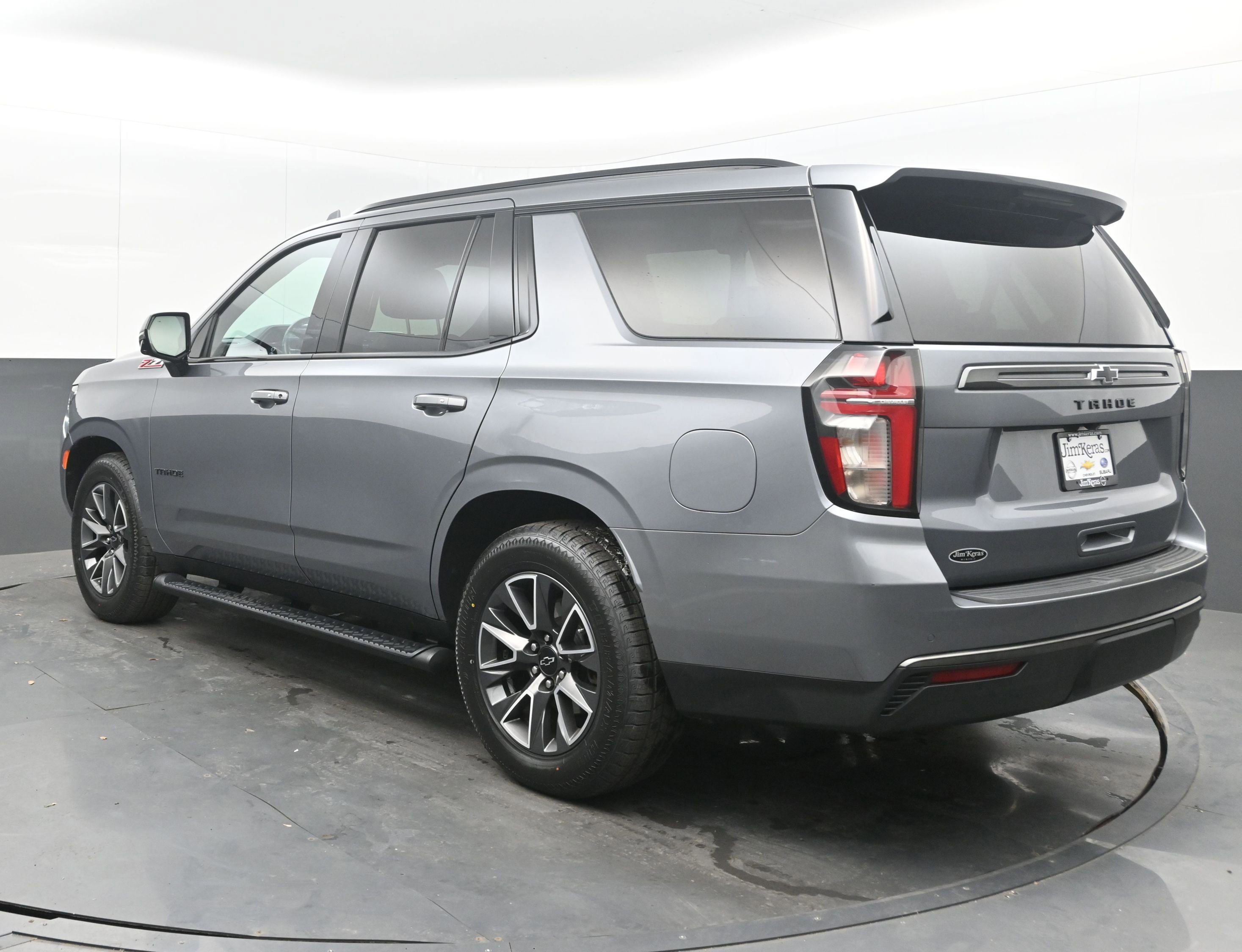 Used 2021 Chevrolet Tahoe Z71 w/ Z71 Off-Road Package AWD/4WD image 6