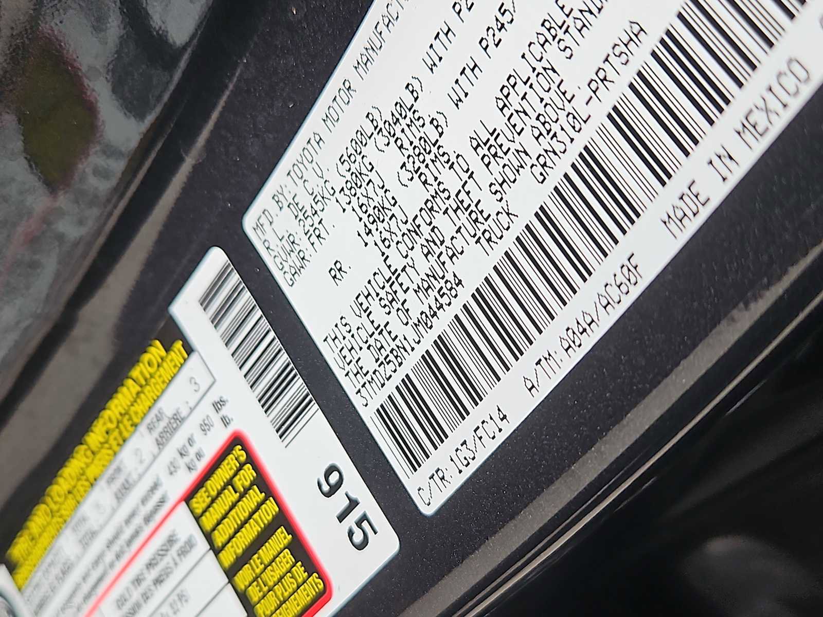 Used 2018 Toyota Tacoma SR5 AWD/4WD image 14