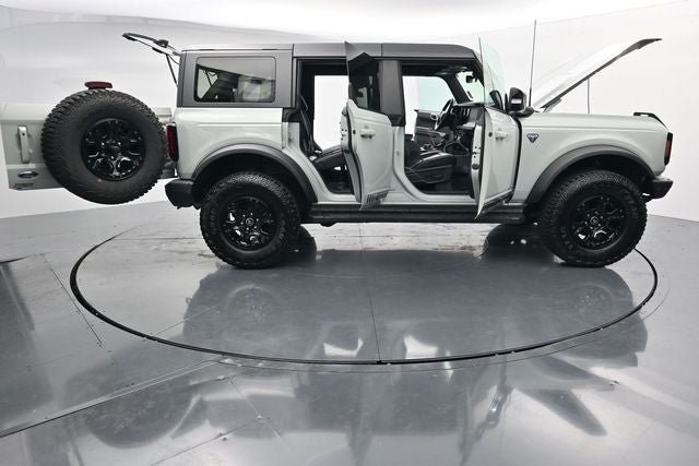 Used 2021 Ford Bronco First Edition AWD/4WD image 43