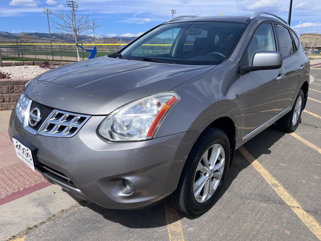 Used 2013 Nissan Rogue SV w/ Premium Pkg image 1
