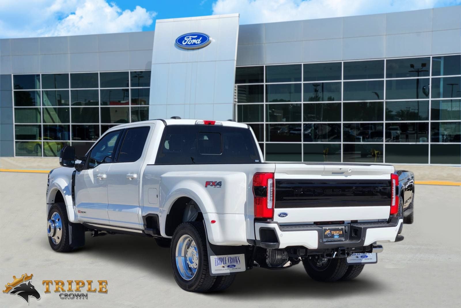 New 2026 Ford F450 Platinum w/ FX4 Off-Road Package AWD/4WD image 4