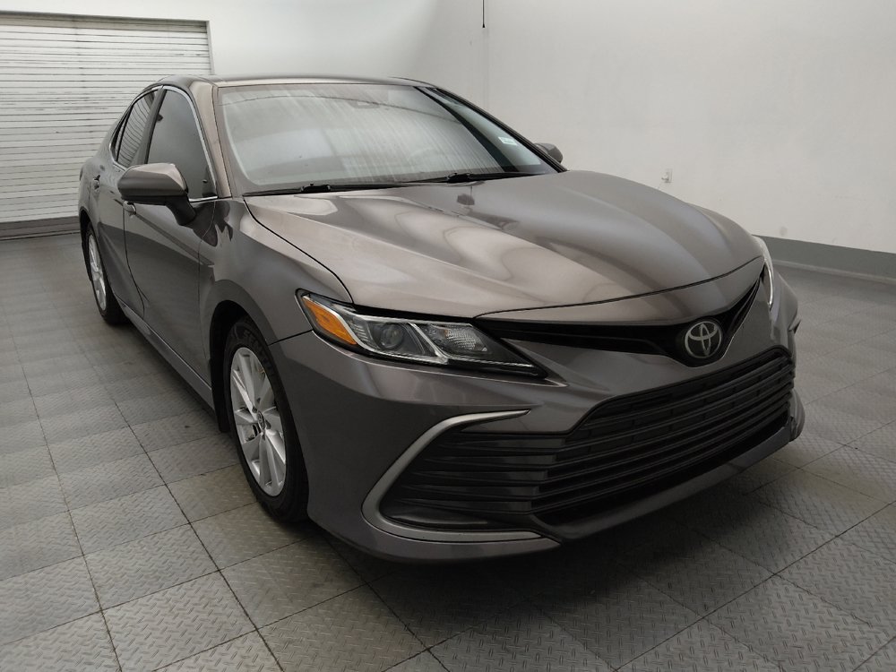Used 2022 Toyota Camry LE FWD image 13