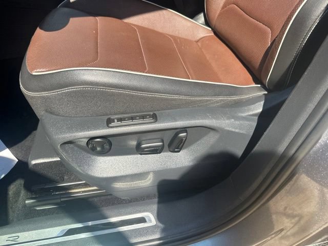 Used 2022 Volkswagen Tiguan SEL R-Line AWD/4WD image 13