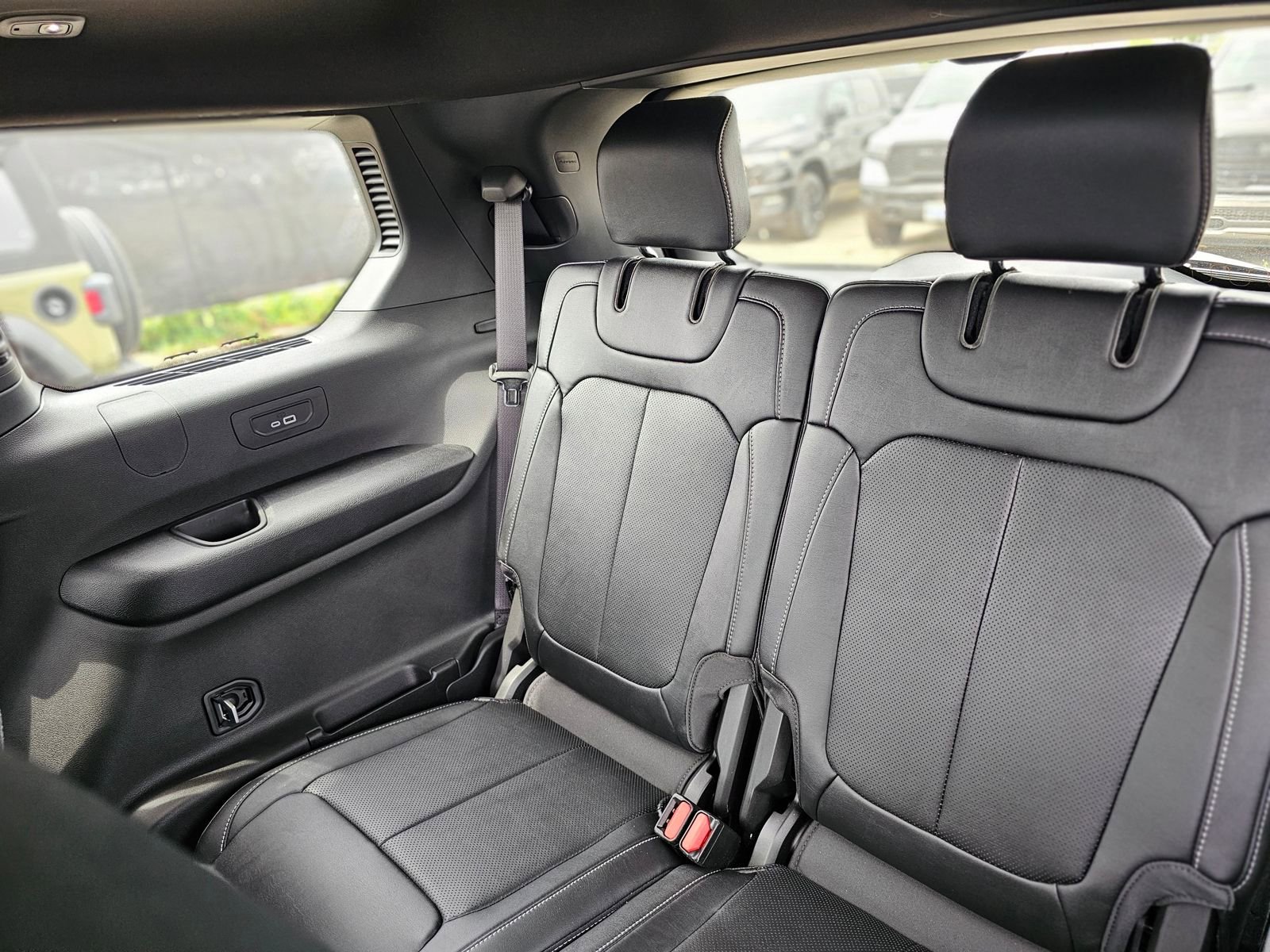 New 2026 Jeep Grand Cherokee L Limited Reserve AWD/4WD image 25