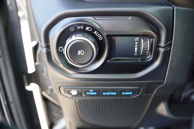 Certified 2025 Jeep Wrangler Unlimited Rubicon 4xe w/ Safety Group image 22