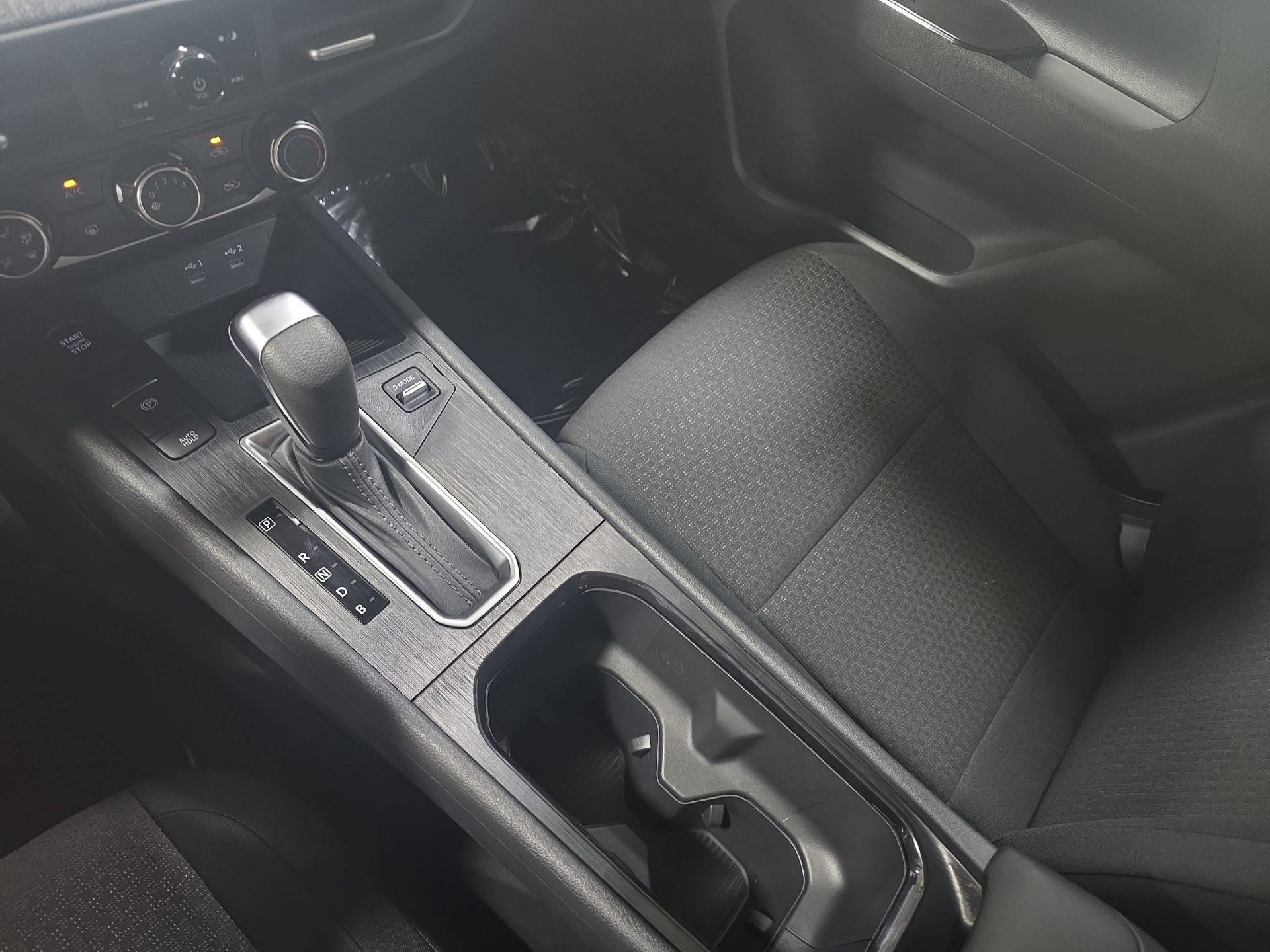 New 2027 Nissan Kicks S FWD image 24