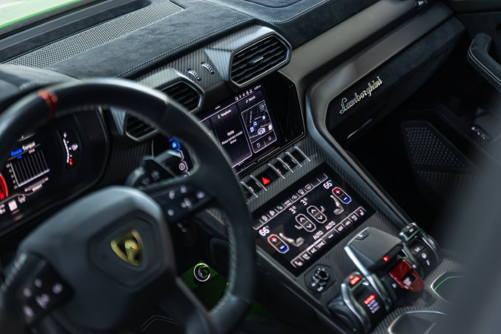 Used 2023 Lamborghini Urus Performante AWD/4WD image 73