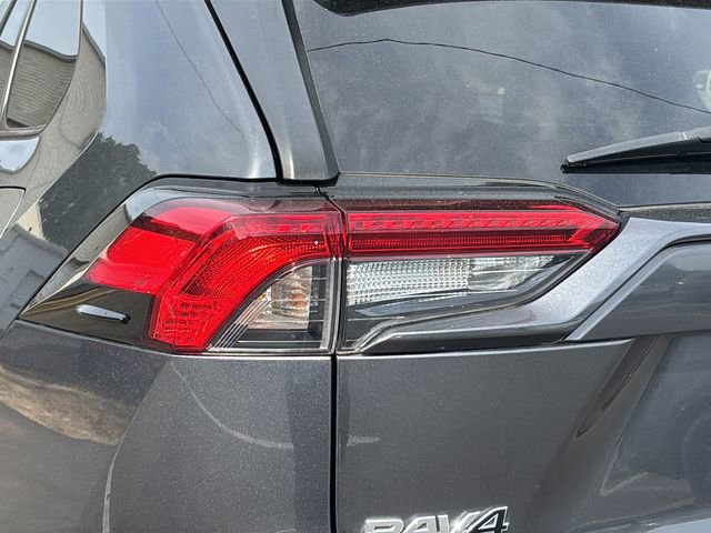 Used 2021 Toyota RAV4 XLE image 26