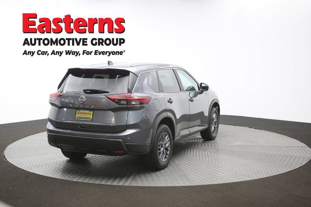 Used 2024 Nissan Rogue S image 41