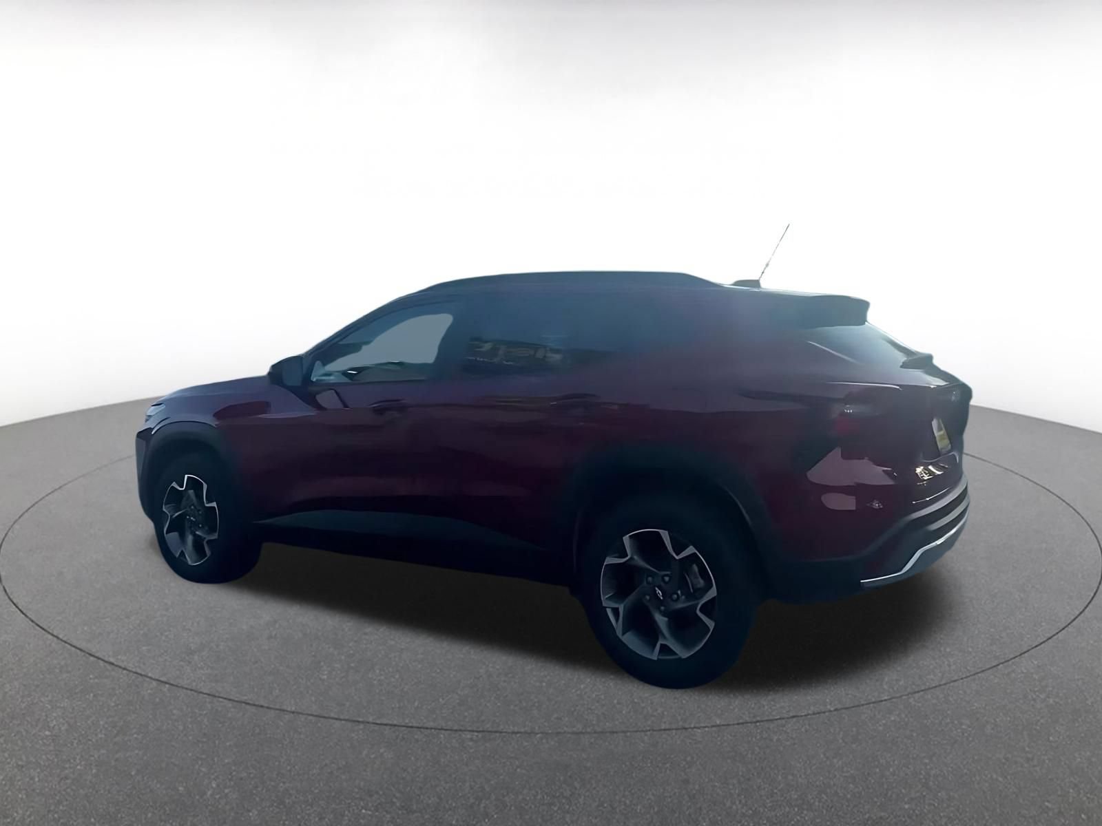 Used 2025 Chevrolet Trax LT FWD image 10