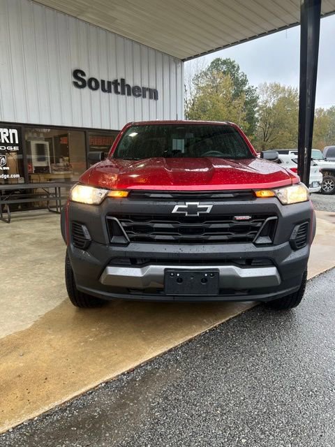 Used 2024 Chevrolet Colorado Trail Boss w/ Advanced Trailering Package image 3