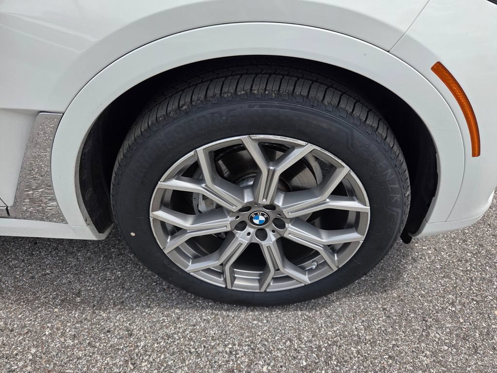 Used 2021 BMW X7 xDrive40i AWD/4WD image 21