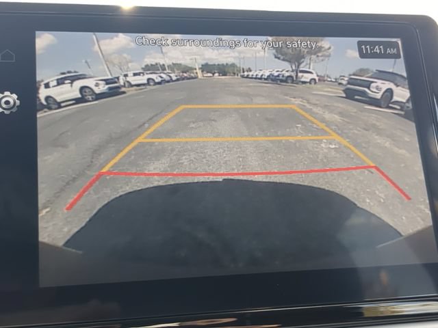 Used 2025 Hyundai Venue Limited FWD image 24