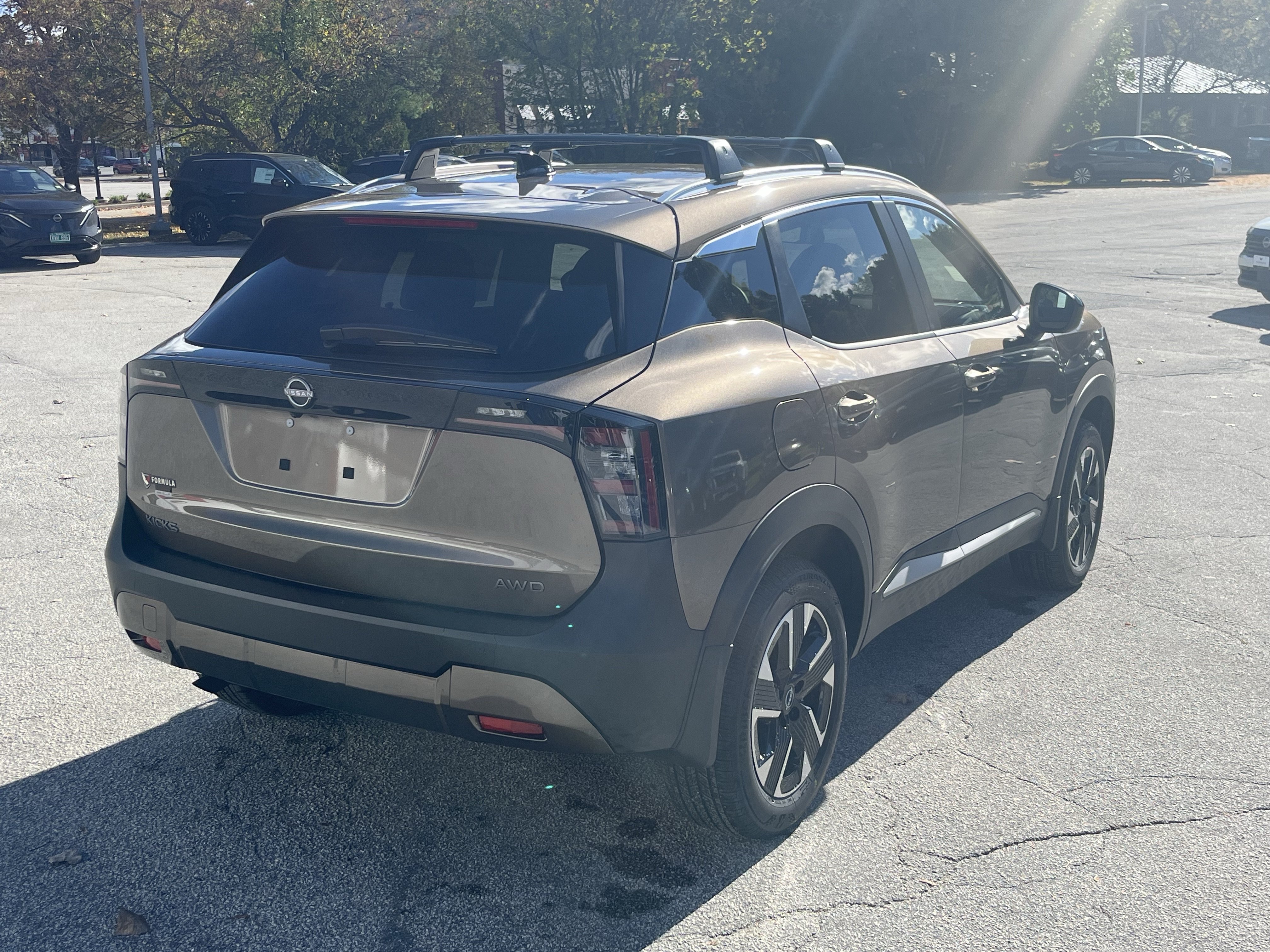 New 2027 Nissan Kicks SV AWD/4WD image 6