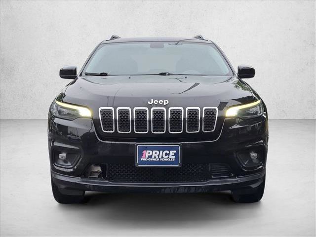 Used 2020 Jeep Cherokee Latitude Plus w/ Cold Weather Group AWD/4WD image 2