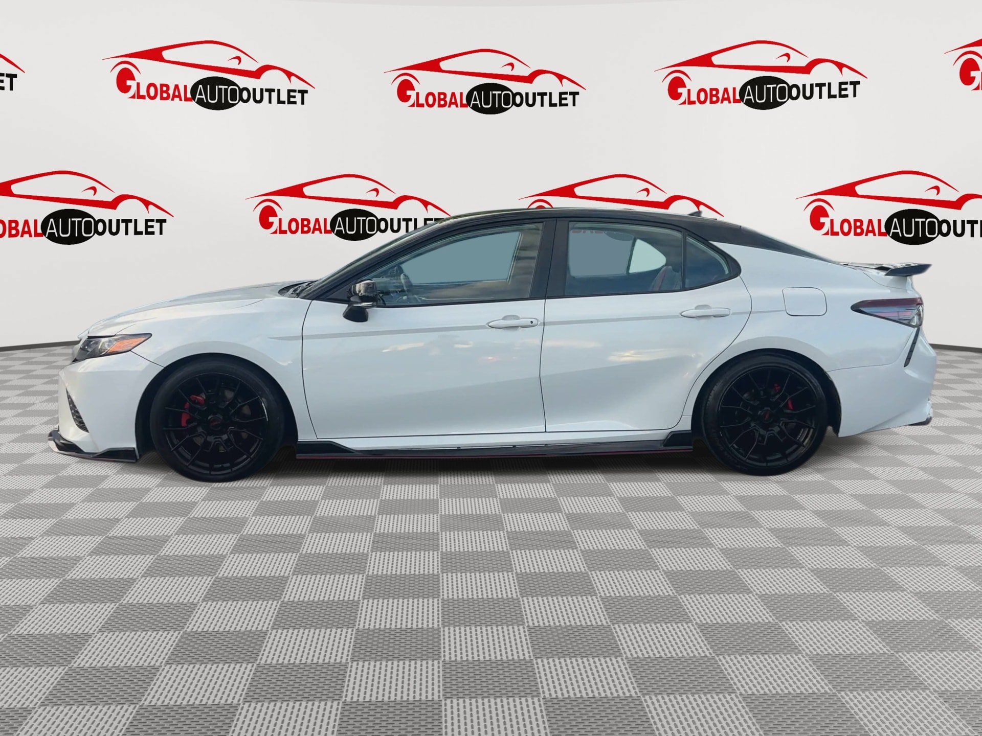 Used 2021 Toyota Camry TRD w/ TRD Package w/JBL Audio FWD image 5